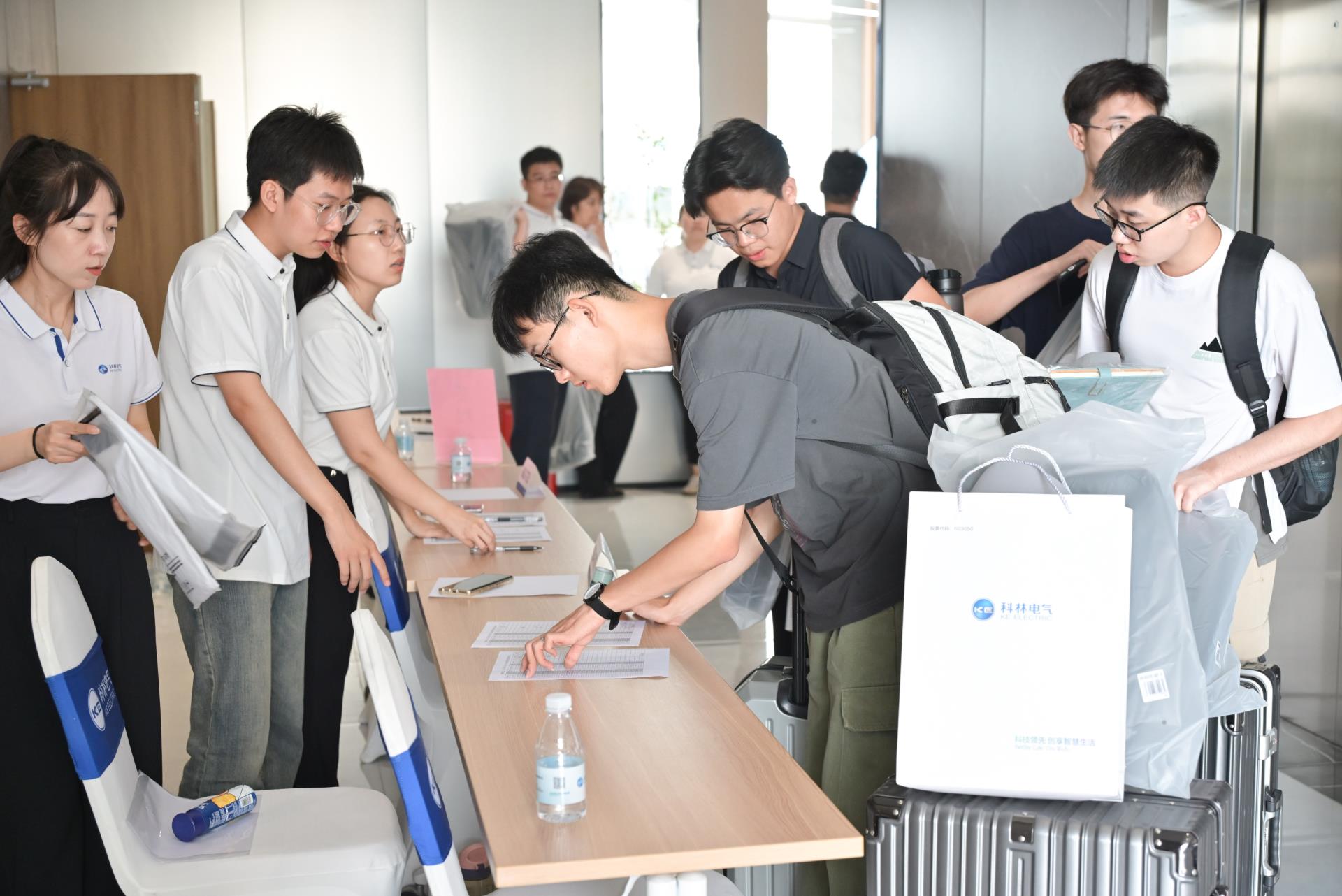 尊龙·Z6(中国认证)集团有限公司官网