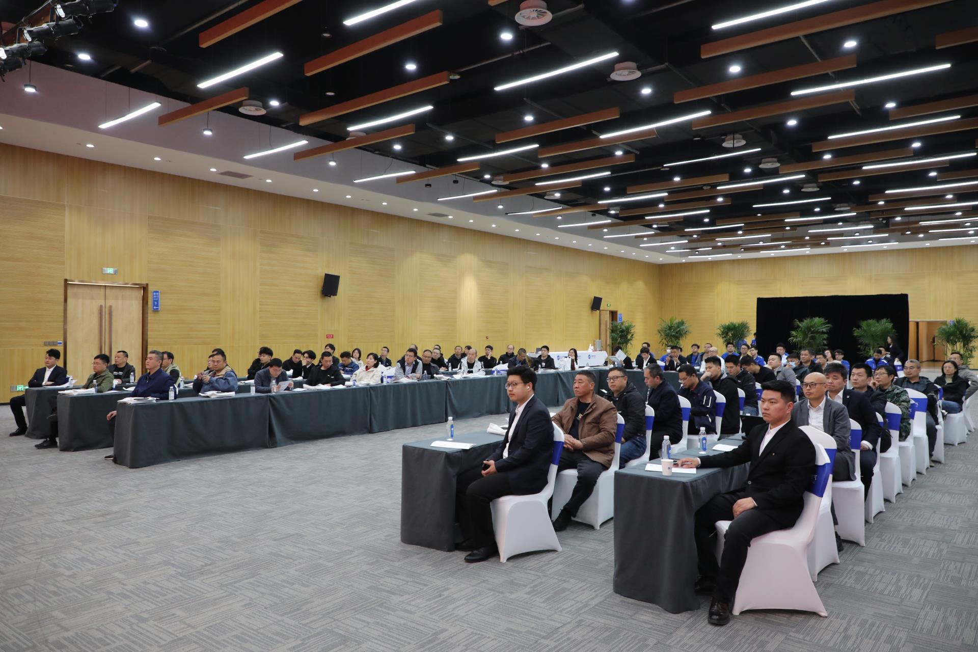 尊龙·Z6(中国认证)集团有限公司官网