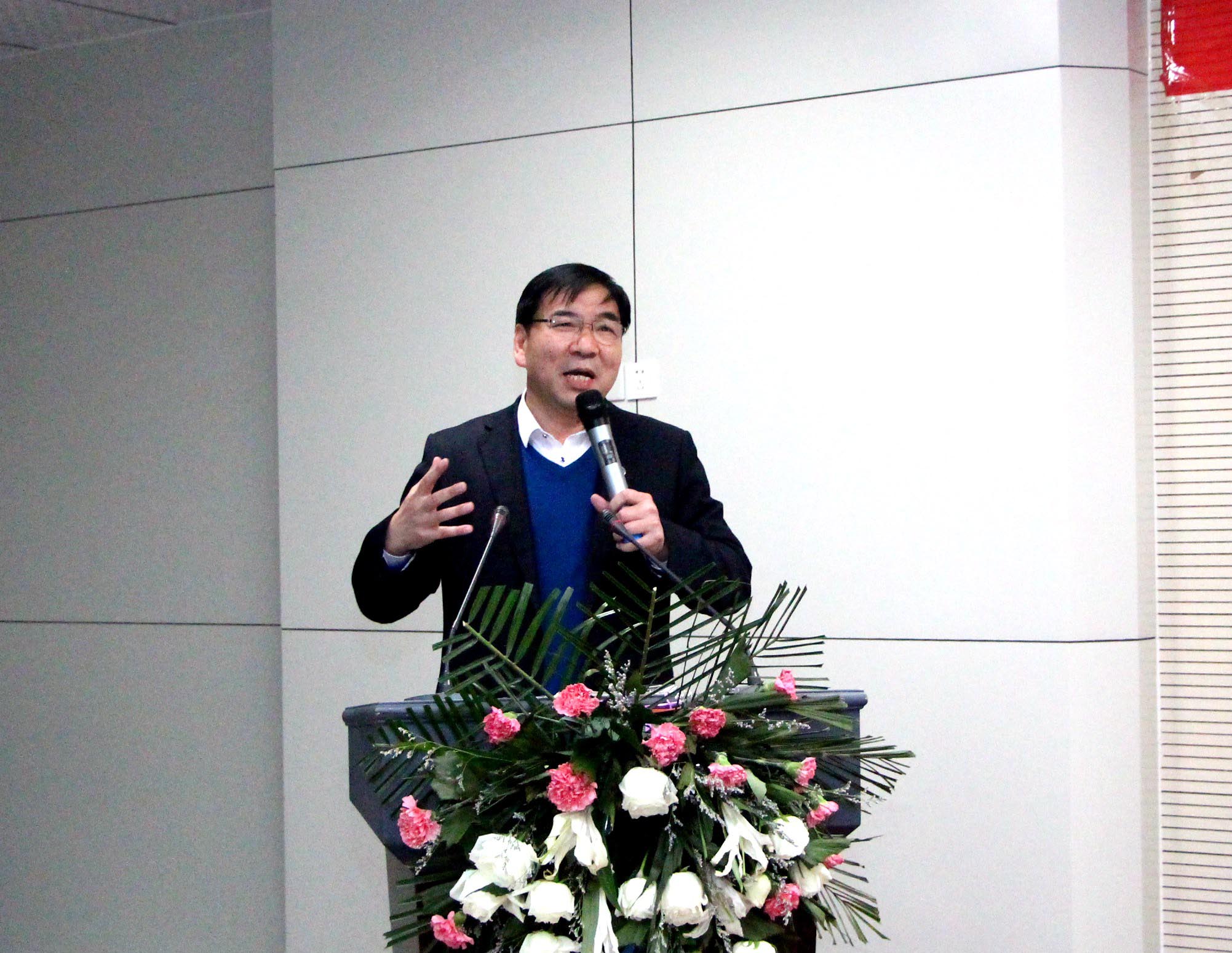 尊龙·Z6(中国认证)集团有限公司官网